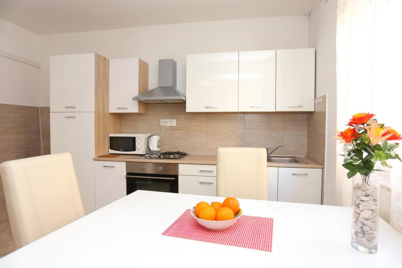 Apartments With A Parking Space Split - 11518 Exterior foto